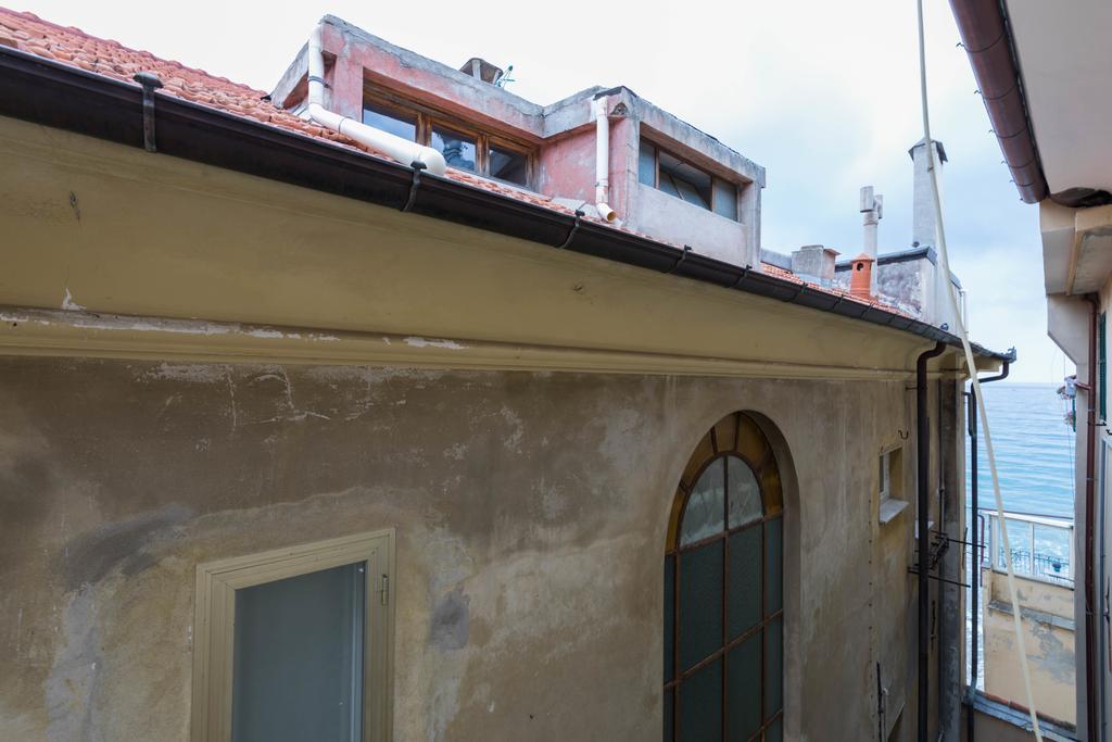 Ensemble Rooms Di Vayadu Alassio Exterior foto